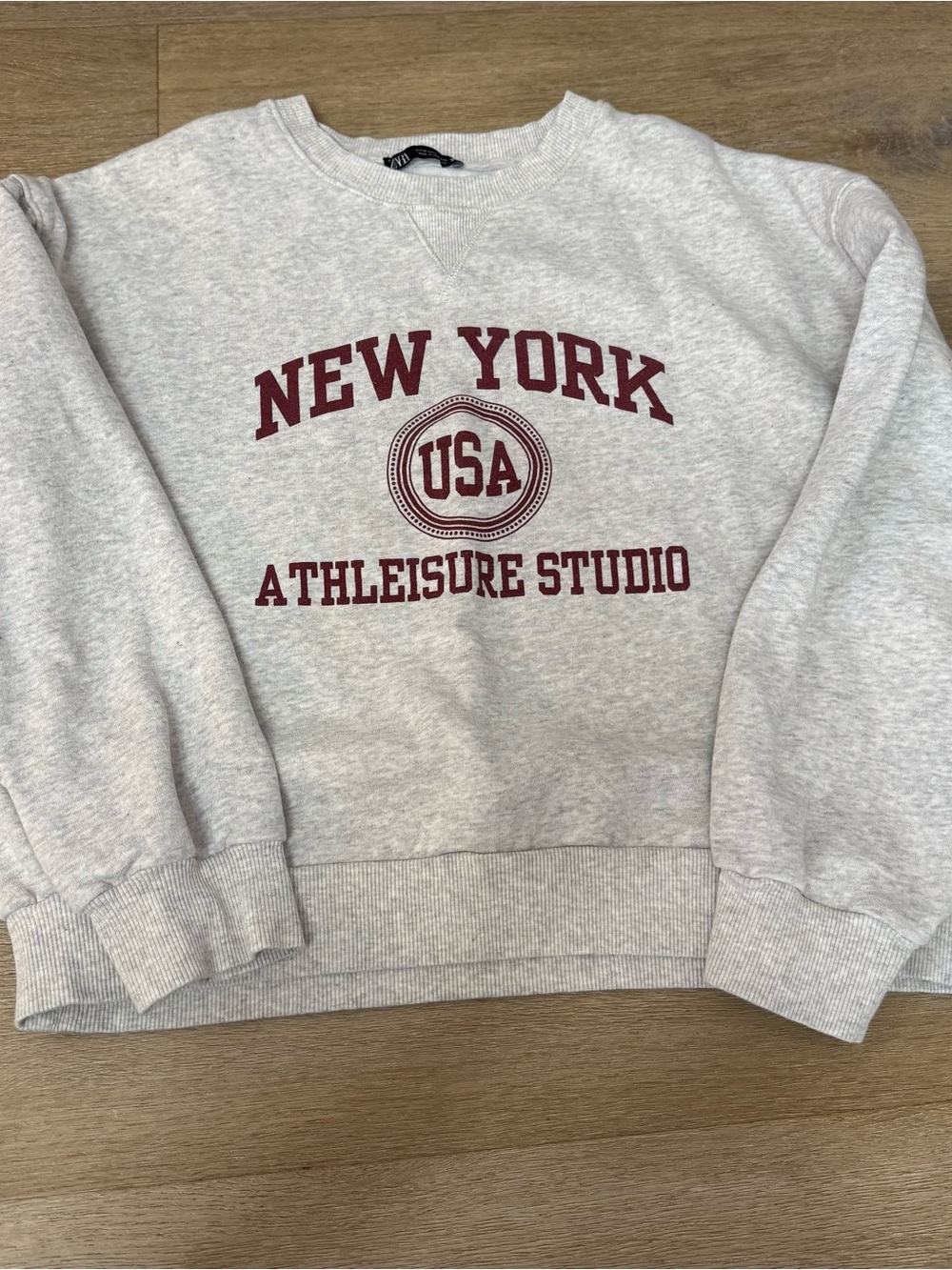 Zara Light Gray Crewneck Sweatshirt with Burgundy 'New York USA' Print
